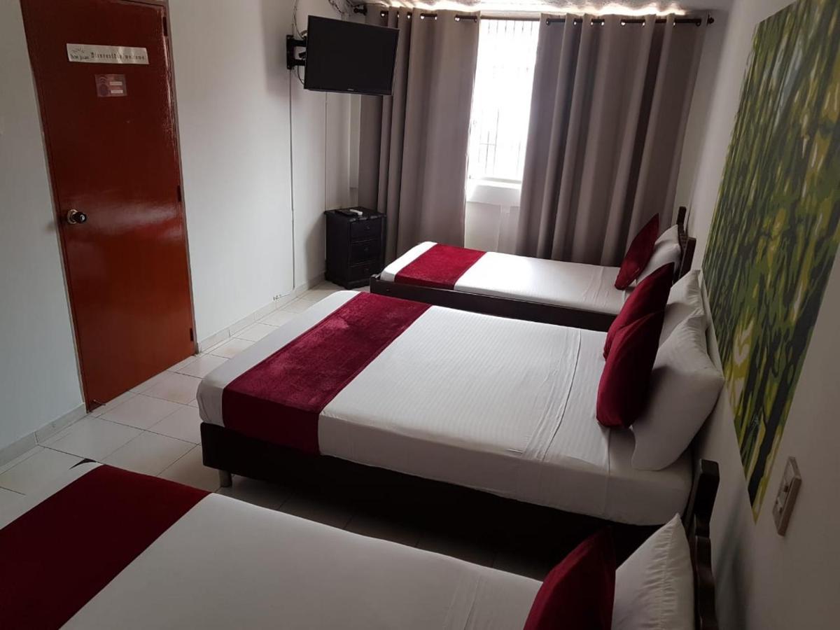 Hotel Don Juan Colonial Флоридабланка Екстериор снимка
