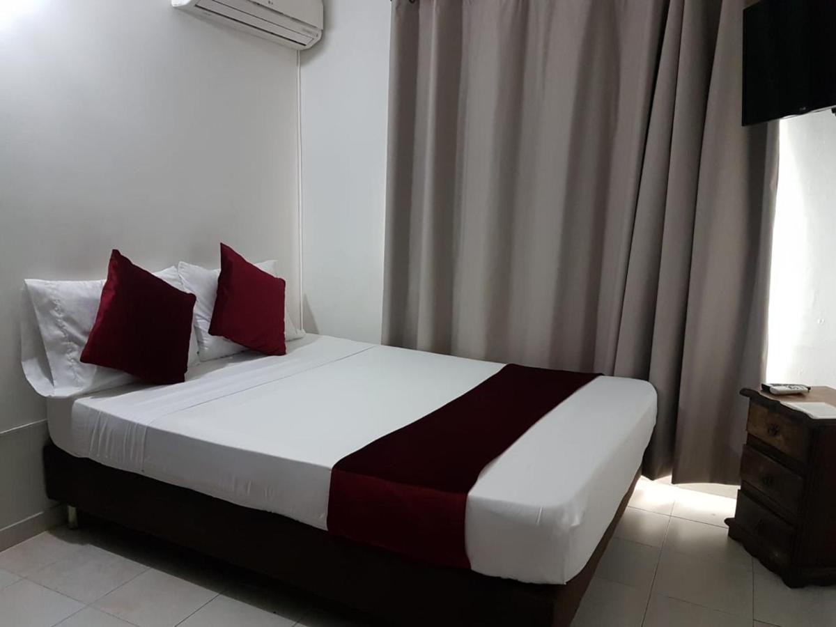 Hotel Don Juan Colonial Флоридабланка Екстериор снимка